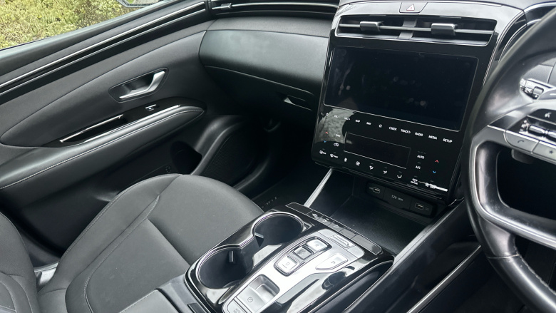 Hyundai TUCSON 1.6 TGDi Hybrid 230 SE Connect 5dr 2WD Auto Hybrid Estate